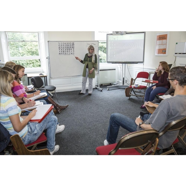 CES Edinburgh - Classroom.jpg