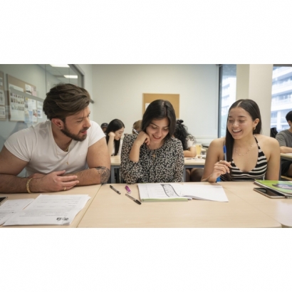 CES Toronto 112 Elizabeth Street Second Floor Classroom3_1.jpg CES Toronto 112 Elizabeth Street Second Floor Classroom3_1.jpg